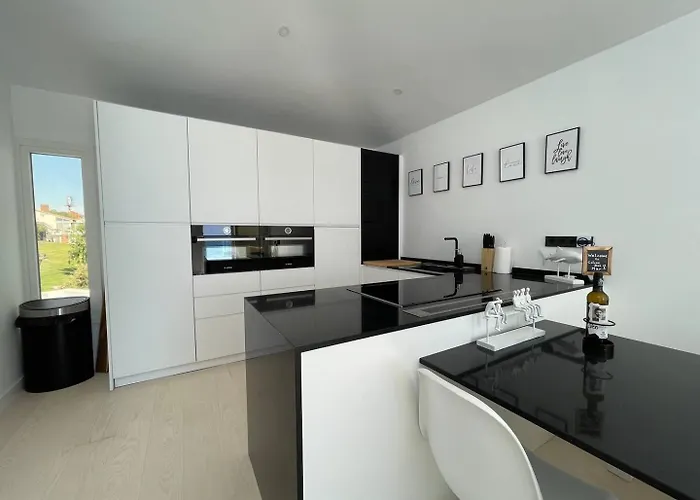 Colina Del Mar エステポナ