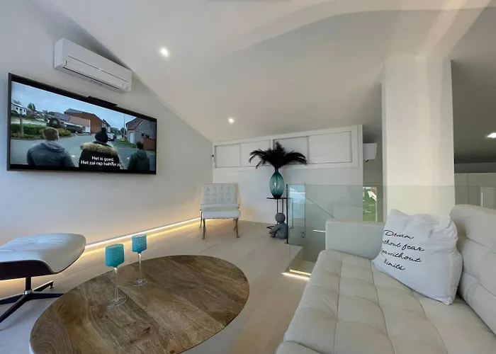 Colina Del Mar エステポナ