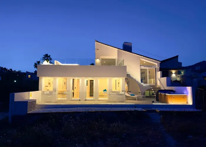 Colina Del Mar Villa *