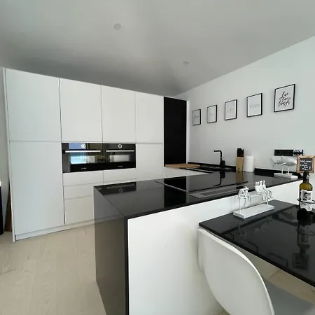 Colina Del Mar エステポナ