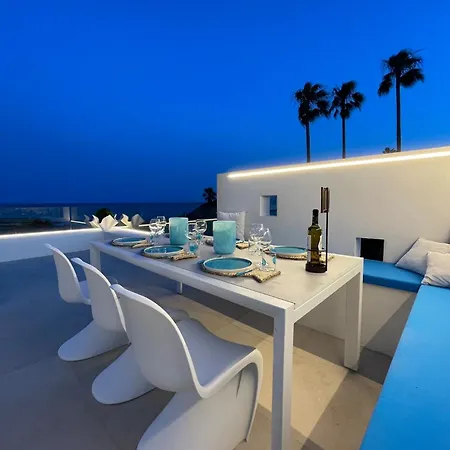 ヴィラ Colina Del Mar エステポナ